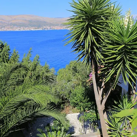 Apartman By The Sea Okrug Donji, Ciovo - 12502 *